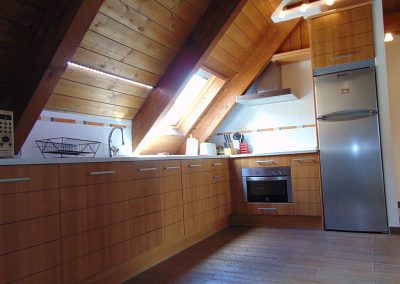 Apartamento en Panticosa, ático dúplex, abuhardillado, muy luminoso, amplio, con CHIMENEA, con bonitas vistas, ascensor, calefacción, piscina.