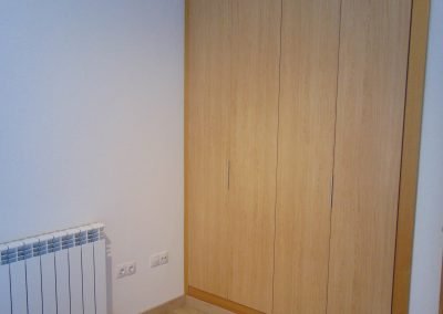 Vivienda en Orós Bajo (a 8 min de Biescas) en edificio de piedra natural en planta baja salón-cocina, baño y dormitorio. En planta primera 2 dormitorios dobles, baño.