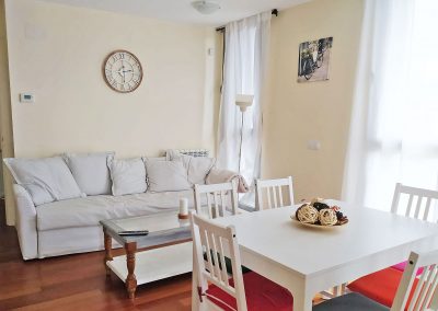 Apartamento en campo de golf con piscina